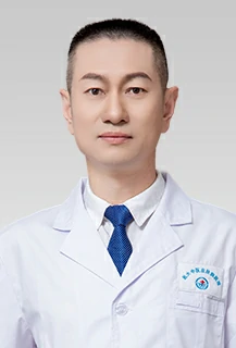 王明峰白癜风白斑皮肤病专家